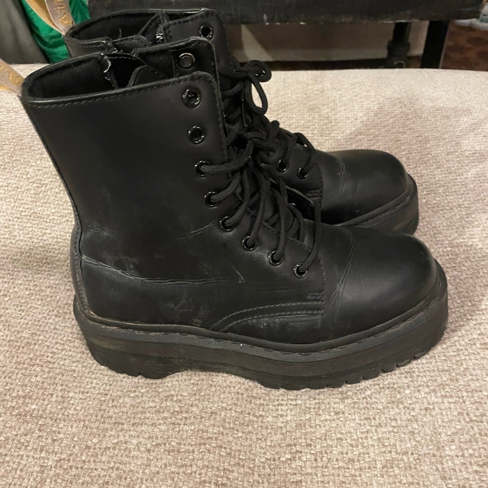Like new - Black Jadon Doc Martens Women's mono platform boots vegan leather